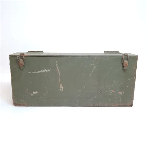 vintage un uk metal box for smoke grenades|UK MILITARY METAL AMMO BOX GRENADES EMPTY DATED .